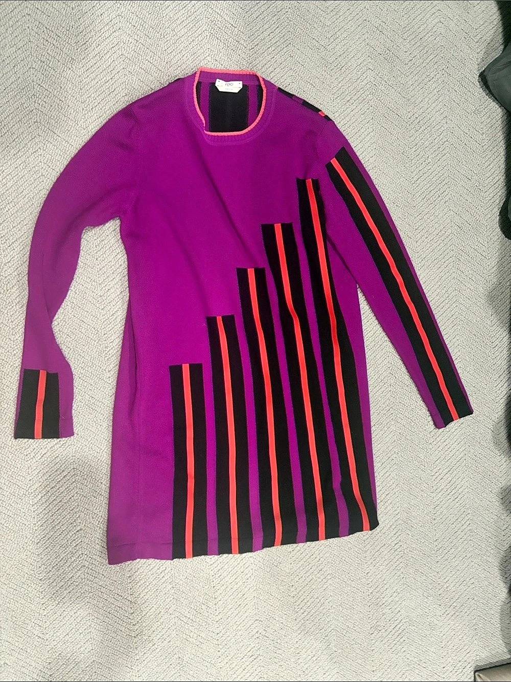 Fendi Color Block Crew Neck Sweater Size 44 Like New
